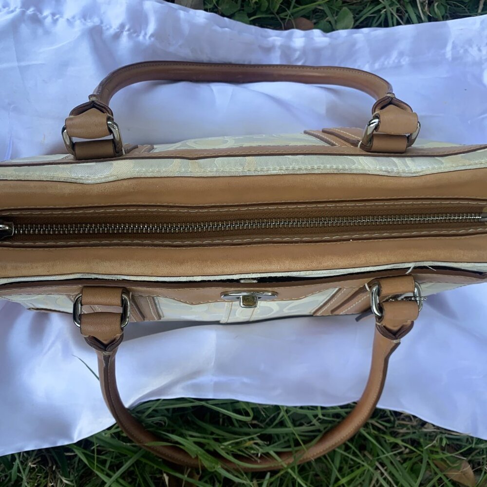 Coach Hampton Vintage Optic Signature Jacquard Cream Leather L0773-11818 Handbag - Picture 13 of 16